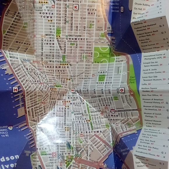 2/$20 VanDam Manhattan Unfolds Downtown Edition ©2004 644736271848 9781932527186 - Picture 5 of 10